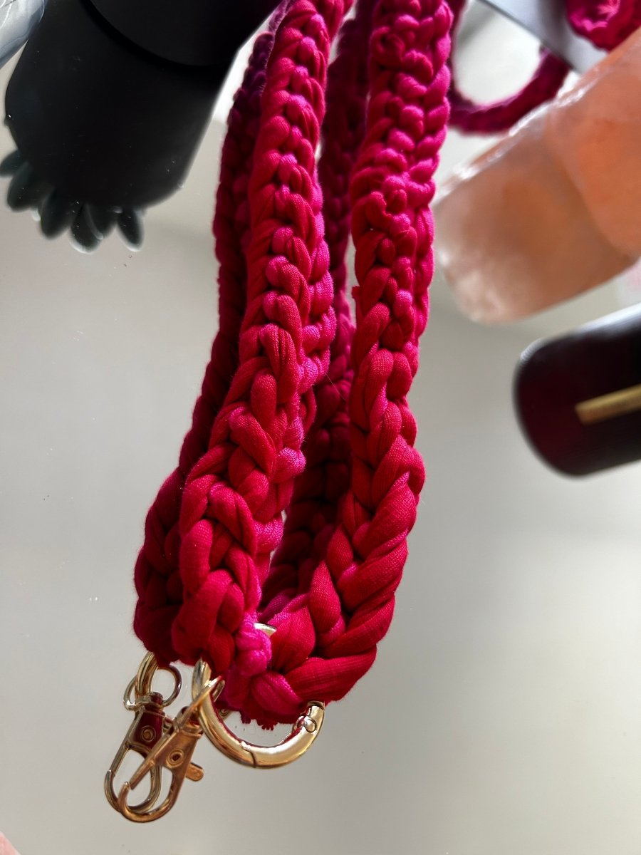 Cordon au crochet – Rouge fuchsia - Le Fil D aimerCordon
