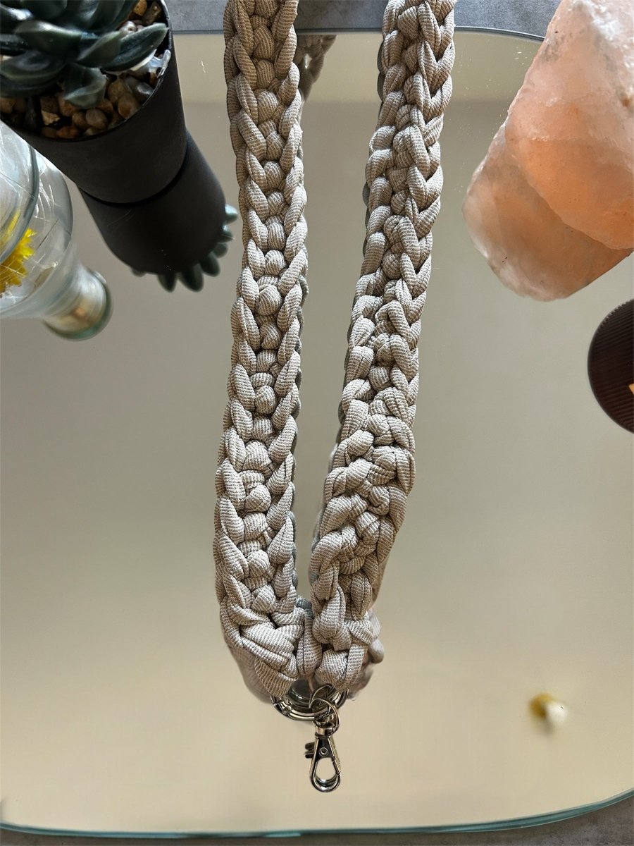 Cordon téléphone / porte - clés – Beige brillant - Le Fil D aimerCordon