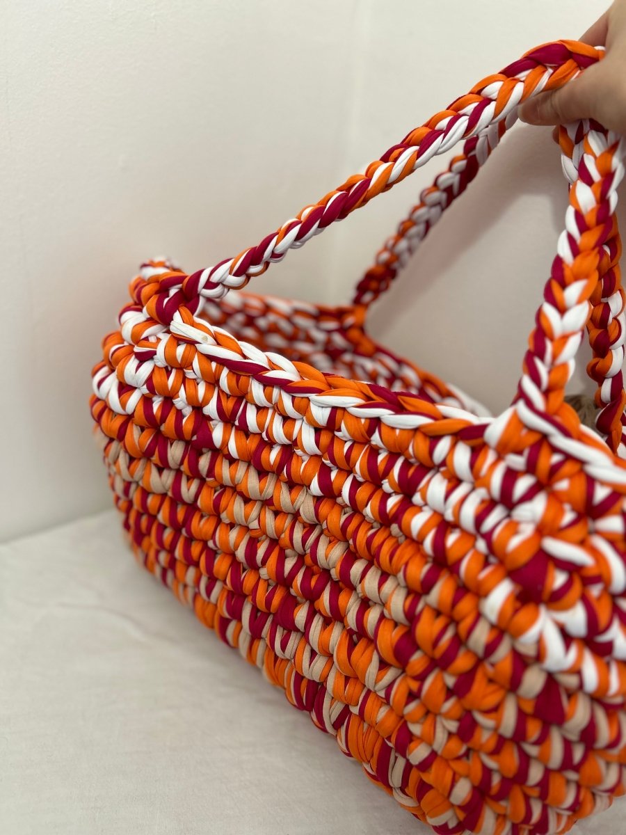 Panier au crochet orange blanc prune beige – Fait main, rangement ou sac (50x21 cm) - Le Fil D aimer