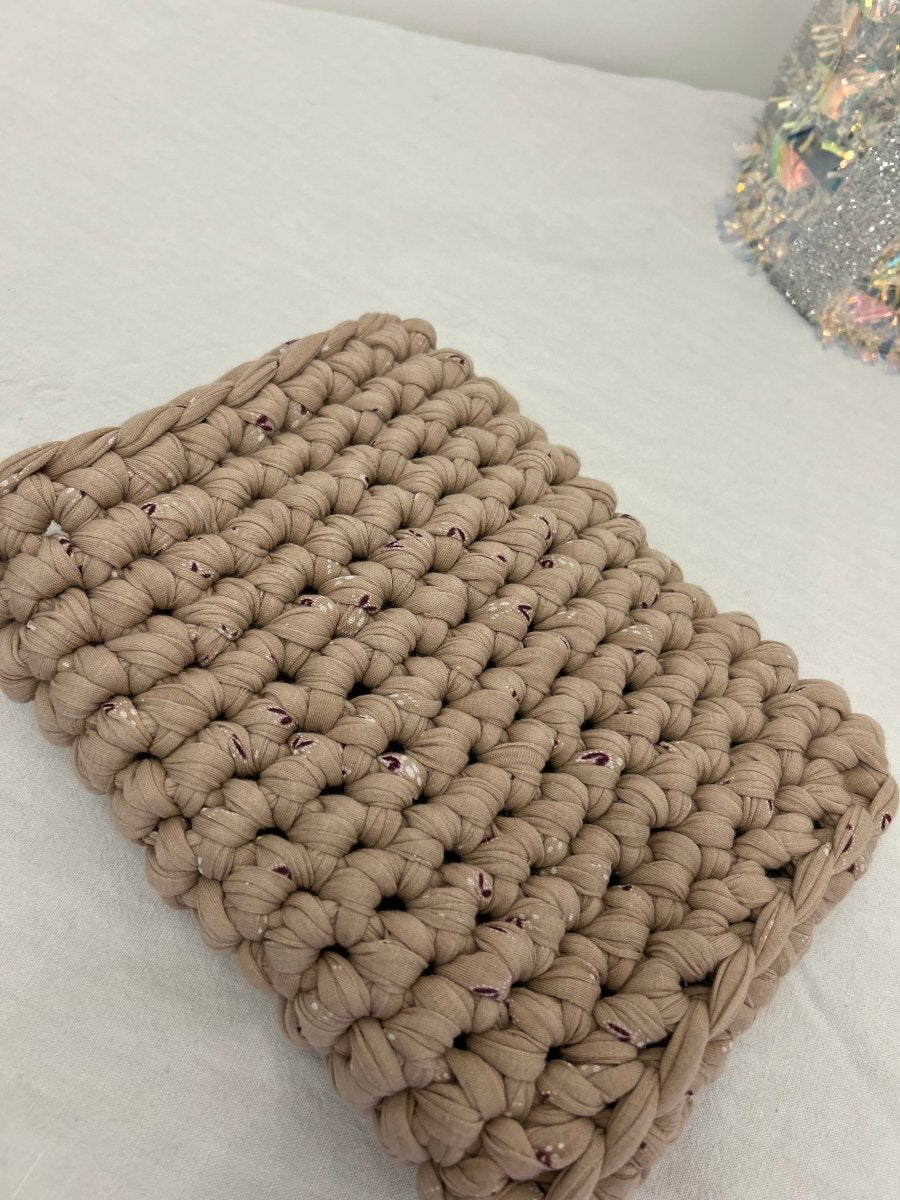Protège - Livre au Crochet – Beige à Motif Fleur Fait Main - Le Fil D aimer
