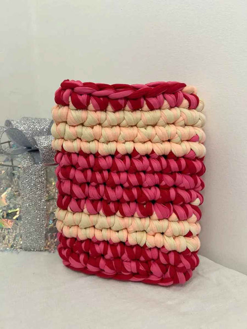 Protège-Livre au Crochet – Tons Chauds Rouge, Rose, Beige et Saumon