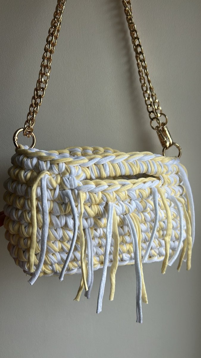 Sac AIMER - Franges Jaune pastel et Blanc - Le Fil D'Aimer sac au crochet 