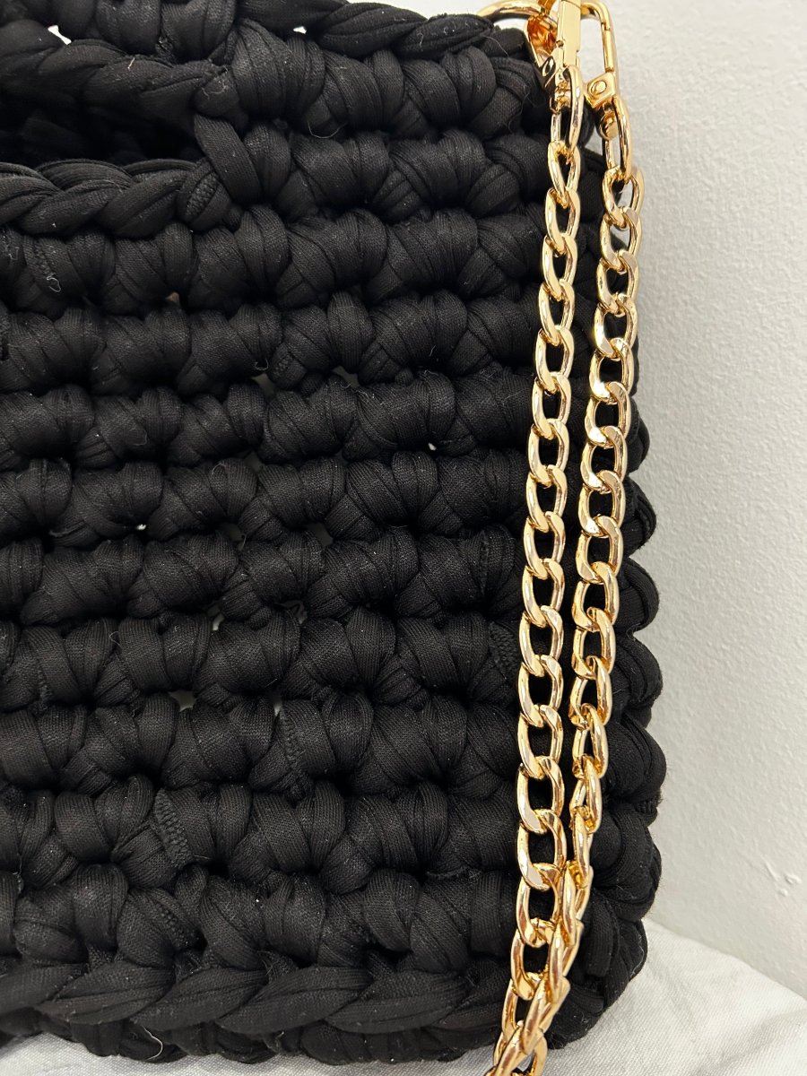 Sac Aimer noir fait main au crochet – Élégance intemporelle et style artisanal unique - Le Fil D aimer