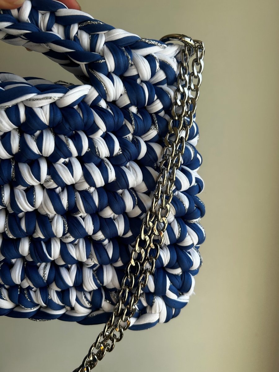 Sac Aimer – Sac à main crochet bleu blanc avec fil argenté scintillant - Le Fil D aimerSac aimer