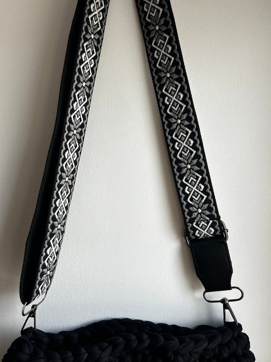 Sac AIMER  Noir sangle - Le Fil D'aimer artisanal fait a la min sangle noir