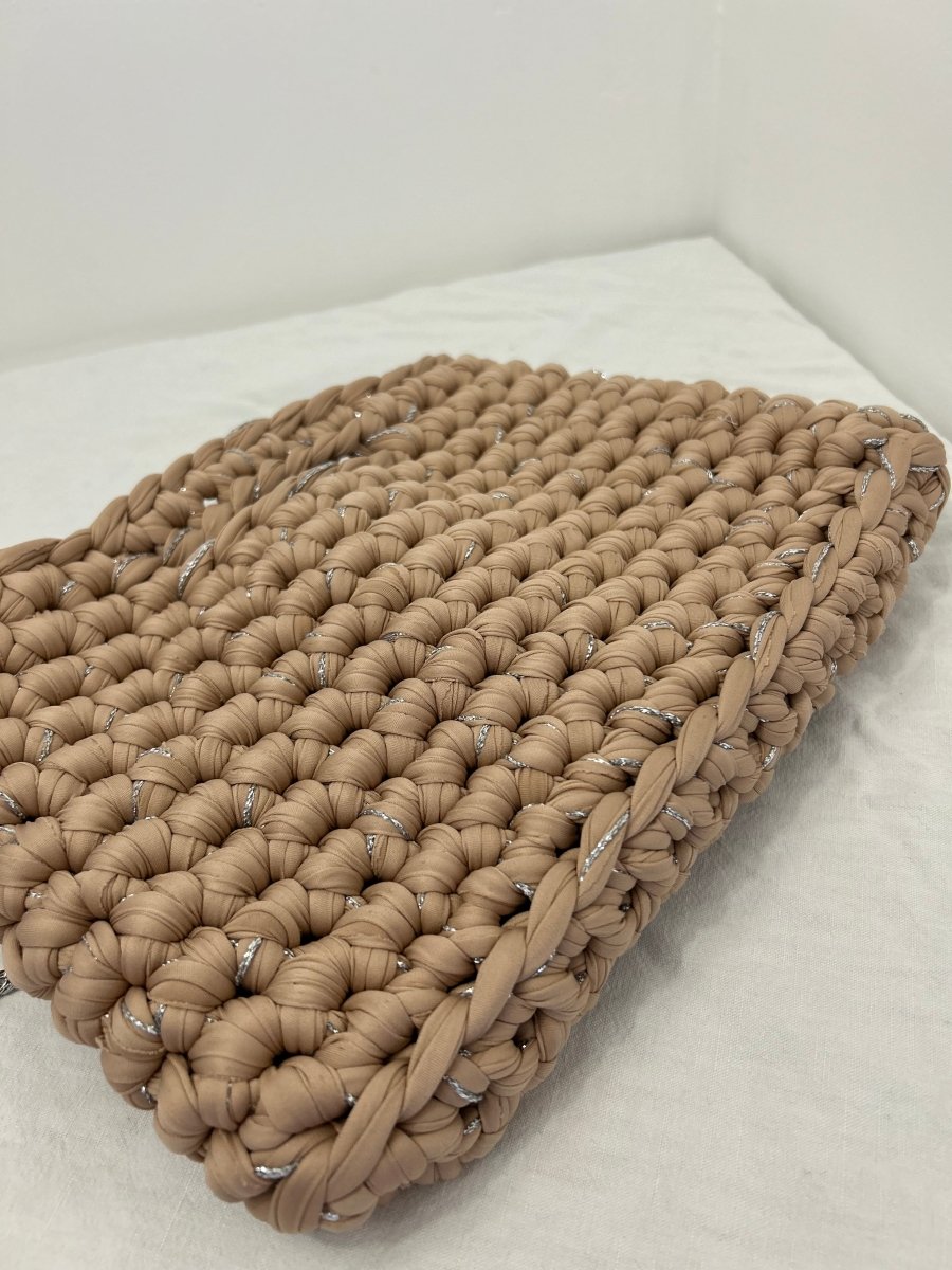 Sac Artisanal Au Crochet Beige et Argenté – Tendance, Chic et Unique - Le Fil D aimer