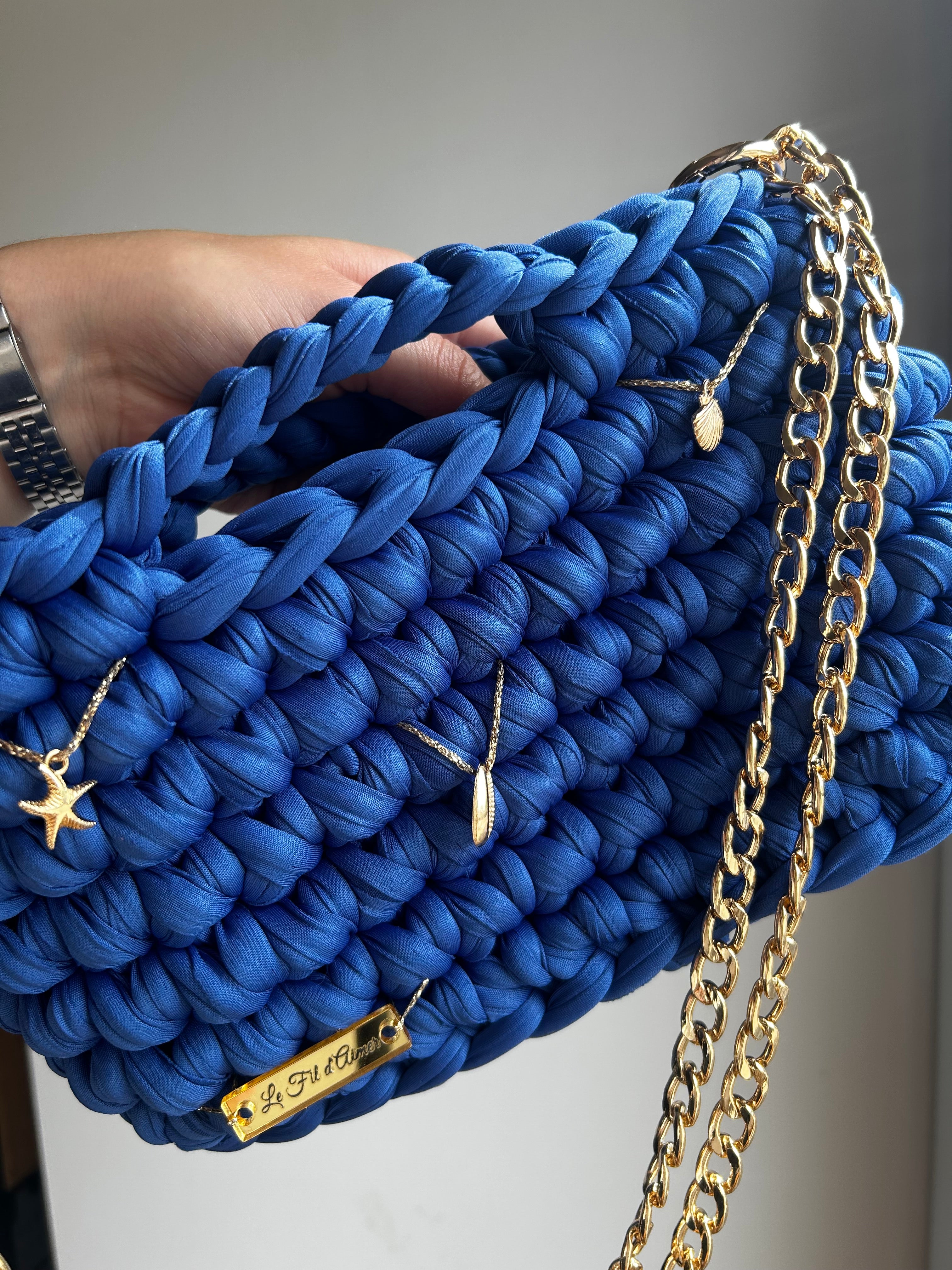 sac a main bleu roi et pendentifs coquillages le fil d aimer sac a main tendance 